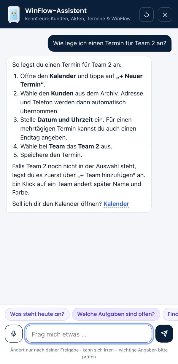 Assistent Fenni beantwortet eine Frage zum Kalender